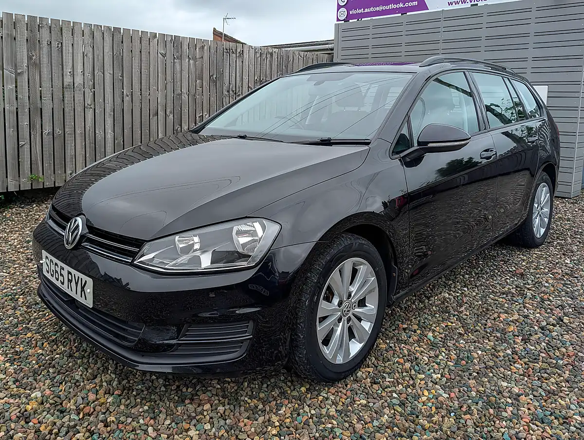 Used 2015 Volkswagen Golf Se Bluemotion Tech Black - Interior and Exterior details 3