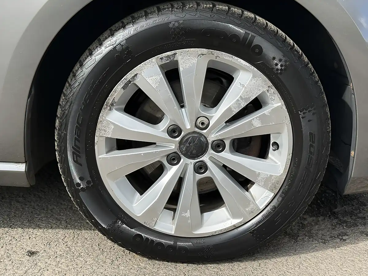 Used 2015 Volkswagen Golf Se Grey - Interior and Exterior details 13