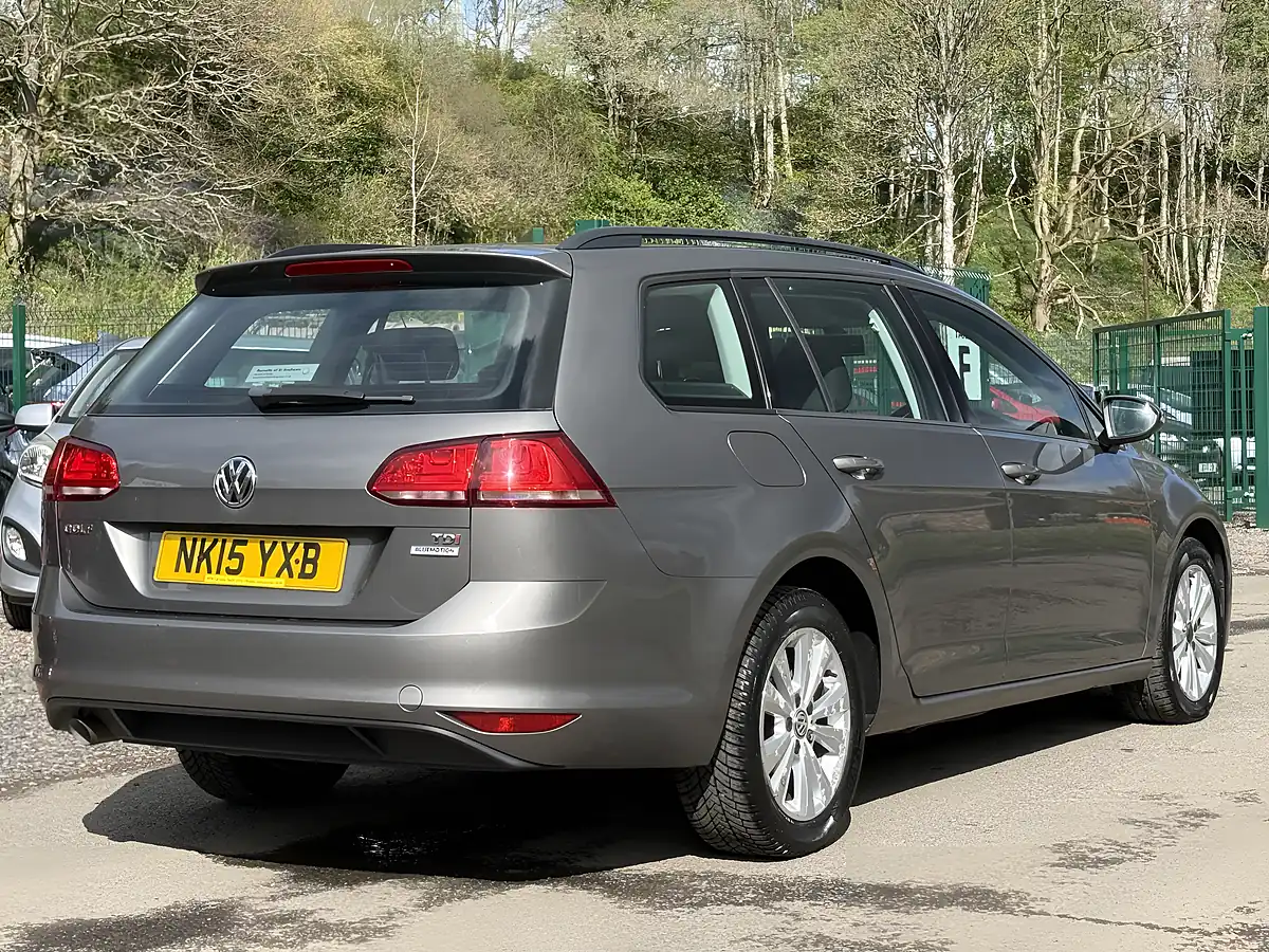 Used 2015 Volkswagen Golf Se Grey - Interior and Exterior details 6