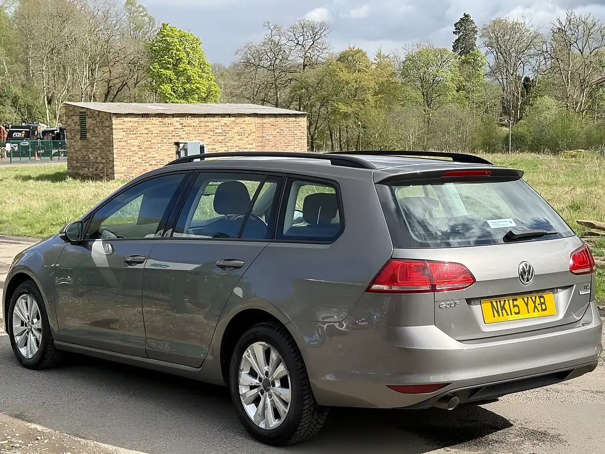Used 2015 Volkswagen Golf Se Grey - Interior and Exterior details 8