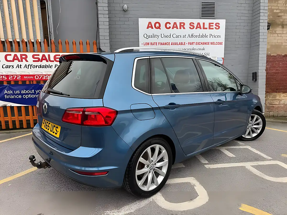 Used 2015 Volkswagen Golf Sv Bluemotion Tech GT Blue - Interior and Exterior details 7