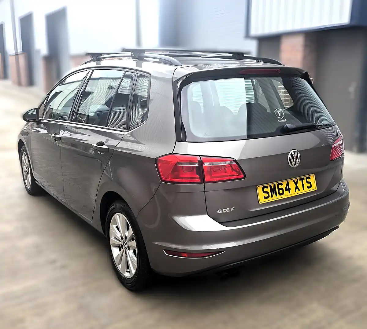 Used 2015 Volkswagen Golf Sv Bluemotion Tech Se Grey - Interior and Exterior details 6