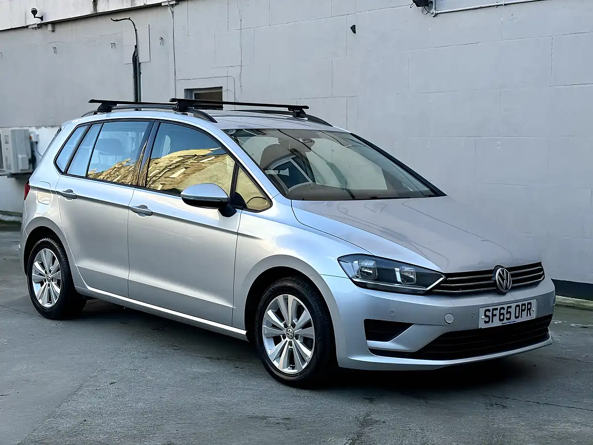Used 2015 Volkswagen Golf Sv Bluemotion Tech Se Silver - Front View