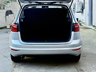 Used 2015 Volkswagen Golf Sv Bluemotion Tech Se Silver - Interior and Exterior details 10