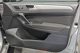 Used 2015 Volkswagen Golf Sv Bluemotion Tech Se Silver - Interior and Exterior details 15