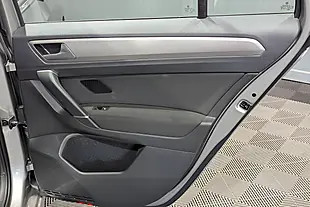 Used 2015 Volkswagen Golf Sv Bluemotion Tech Se Silver - Interior and Exterior details 16
