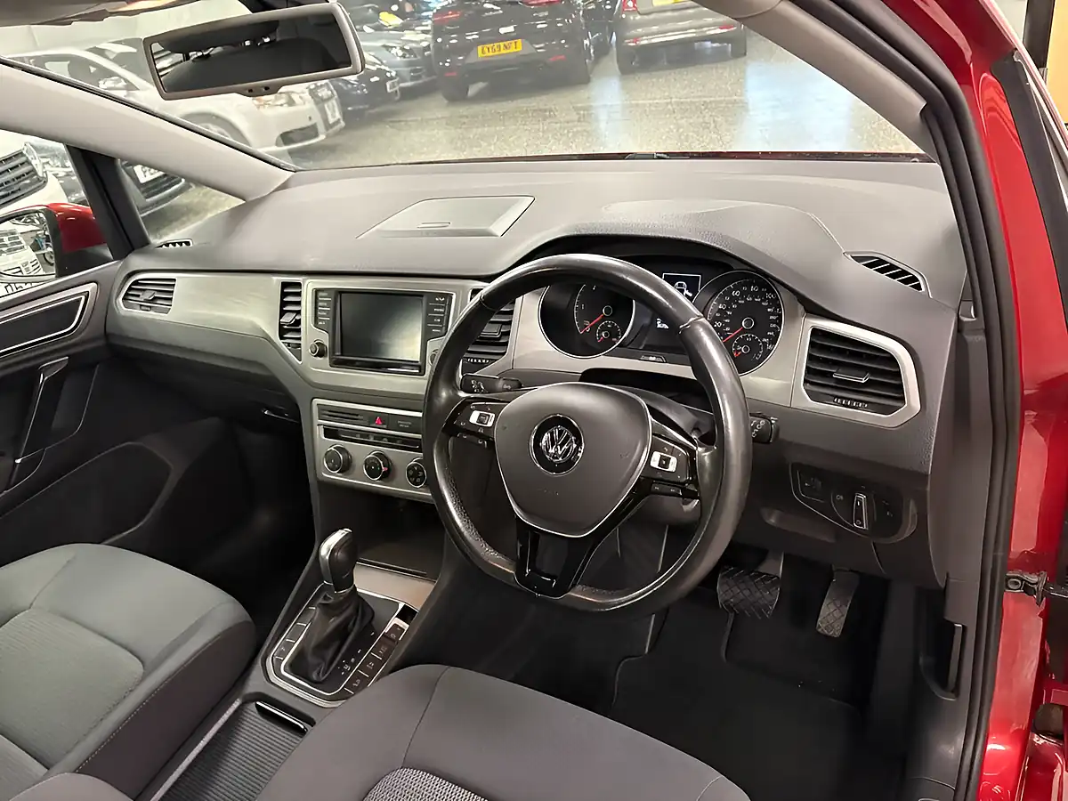 Used 2015 Volkswagen Golf Sv Se Carmen Red - Interior and Exterior details 2