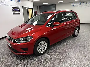 Used 2015 Volkswagen Golf Sv Se Carmen Red - Interior and Exterior details 4