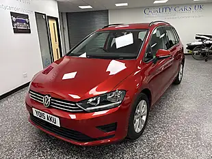 Used 2015 Volkswagen Golf Sv Se Carmen Red - Interior and Exterior details 5