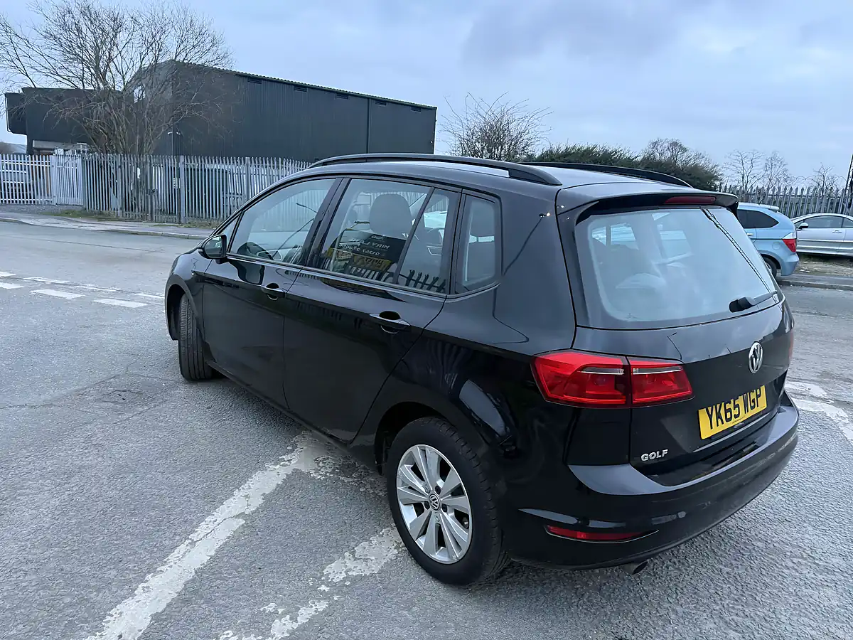 Used 2015 Volkswagen Golf Sv Se - Interior and Exterior details 10