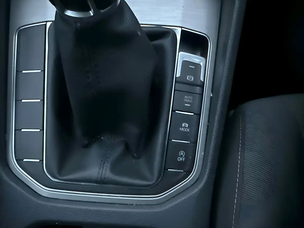 Used 2015 Volkswagen Golf Sv Se - Interior and Exterior details 18