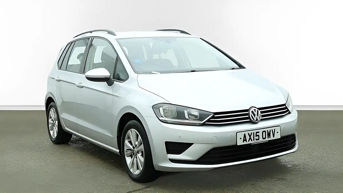 Used 2015 Volkswagen Golf Sv Se Silver - Front View