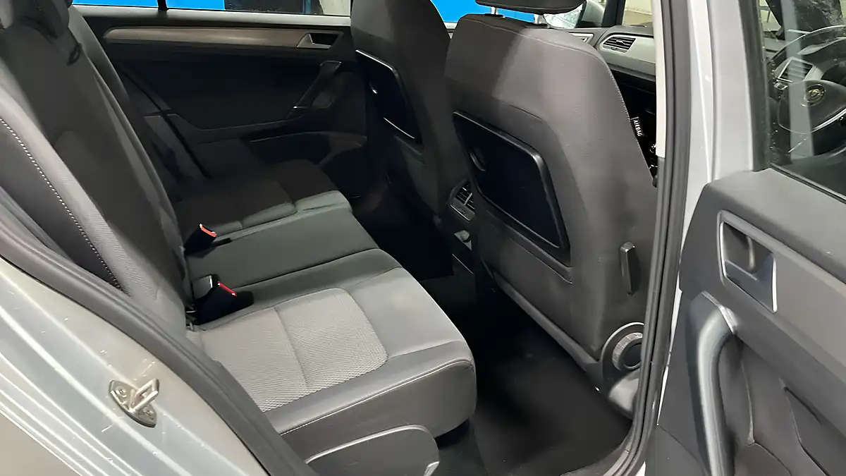 Used 2015 Volkswagen Golf Sv Se Silver - Interior and Exterior details 10