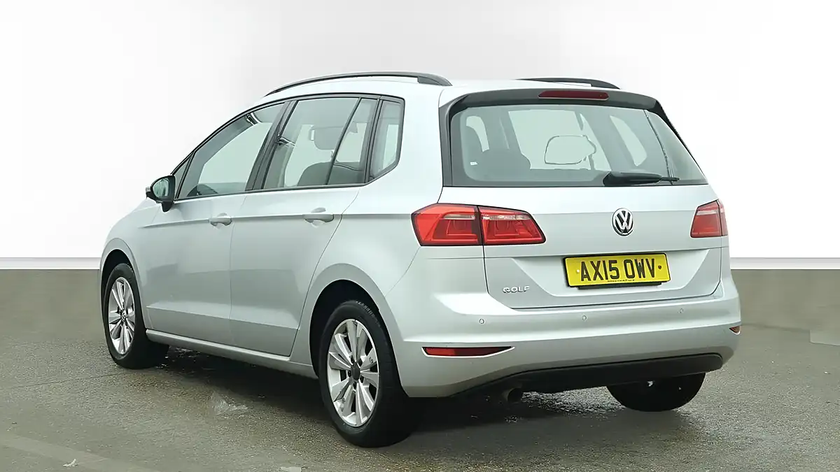 Used 2015 Volkswagen Golf Sv Se Silver - Interior and Exterior details 3