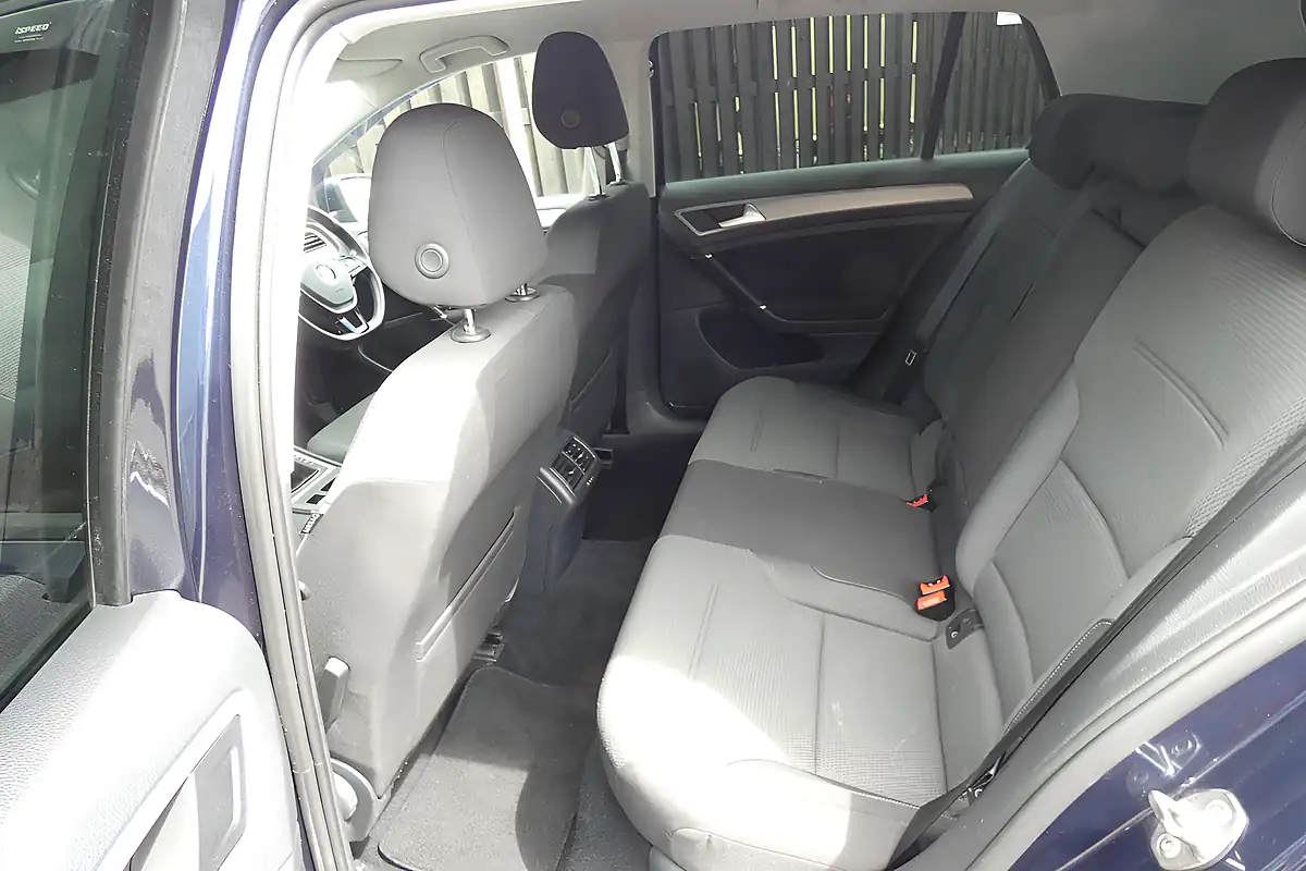 Used 2015 Volkswagen Golf Tech Match Blue - Interior and Exterior details 13