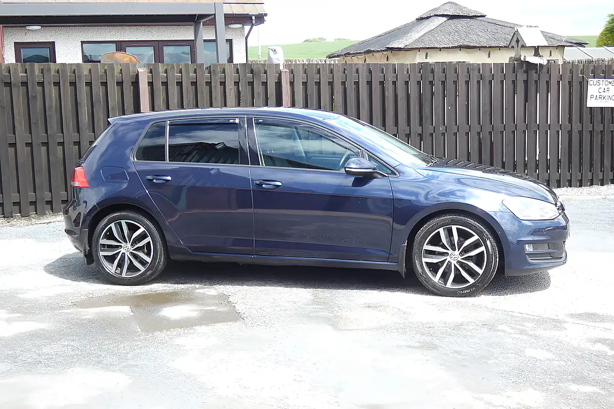 Used 2015 Volkswagen Golf Tech Match Blue - Interior and Exterior details 2