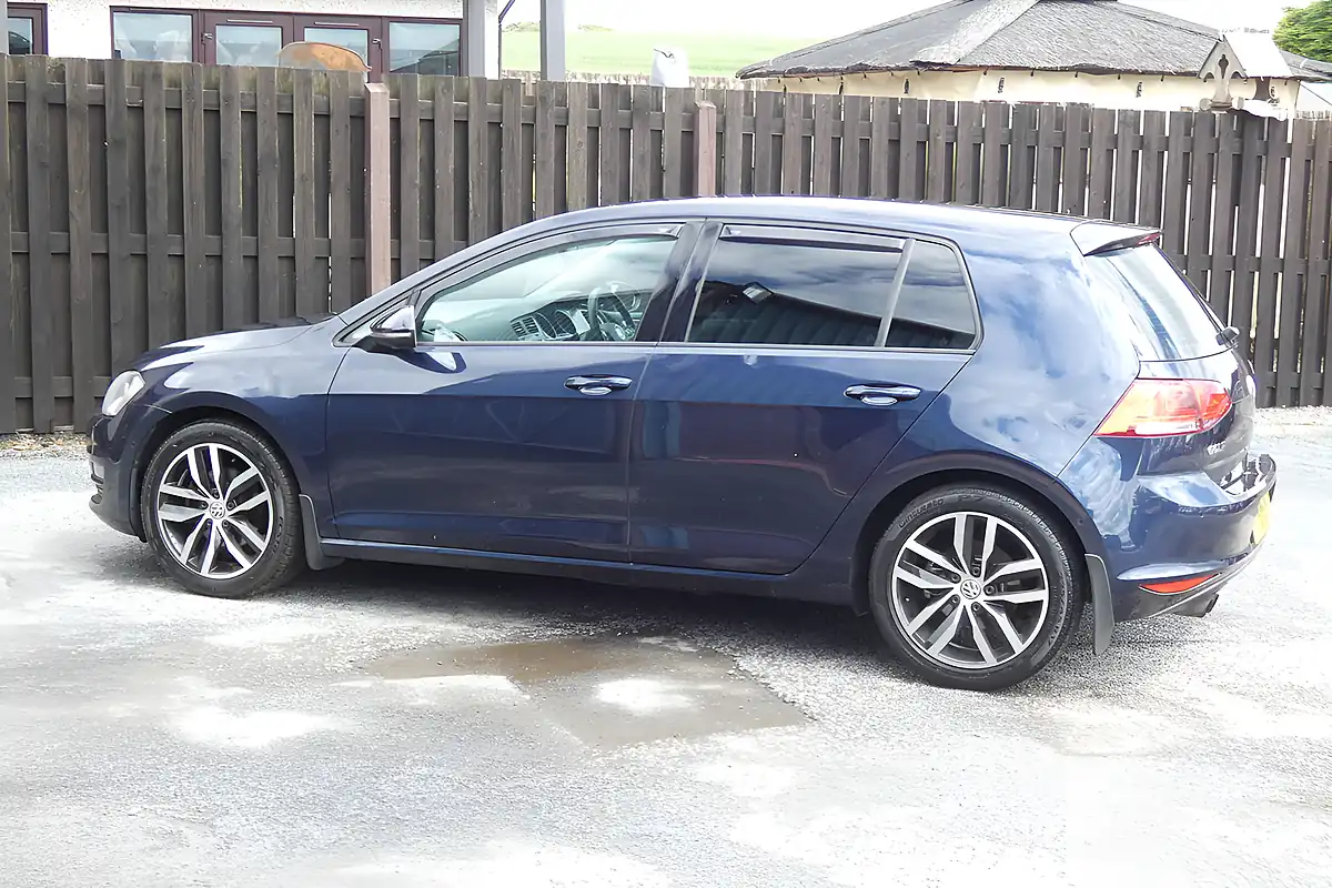Used 2015 Volkswagen Golf Tech Match Blue - Interior and Exterior details 5