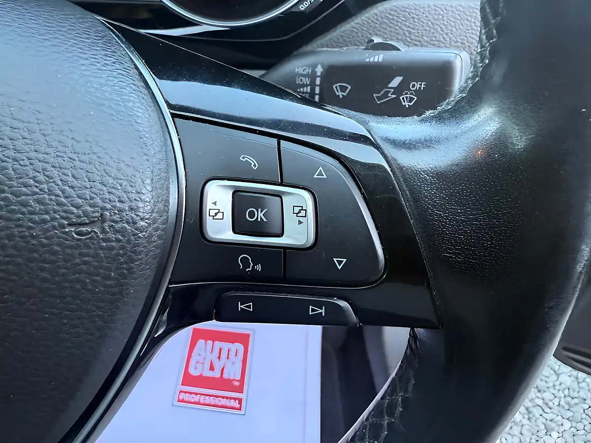 Used 2015 Volkswagen Jetta Bluemotion Tech GT Silver - Interior and Exterior details 11