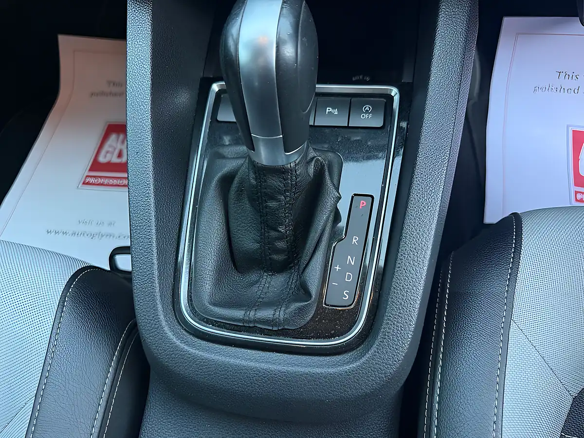 Used 2015 Volkswagen Jetta Bluemotion Tech GT Silver - Interior and Exterior details 14