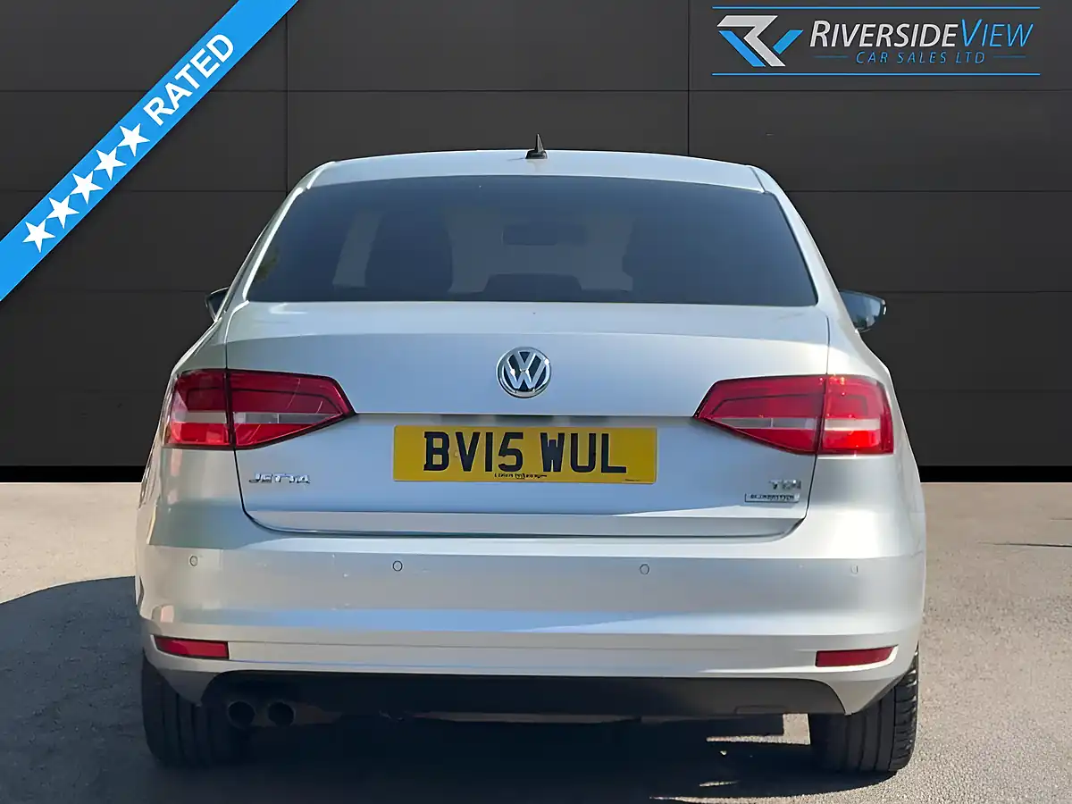 Used 2015 Volkswagen Jetta Bluemotion Tech GT Silver - Interior and Exterior details 5