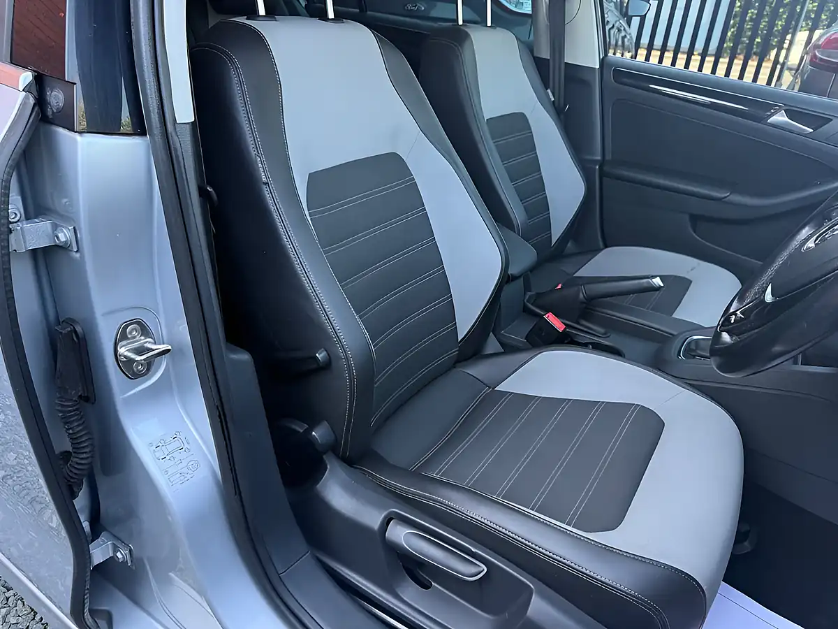 Used 2015 Volkswagen Jetta Bluemotion Tech GT Silver - Interior and Exterior details 9