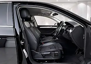 Used 2015 Volkswagen Passat Bluemotion Tech GT Black - Interior and Exterior details 9