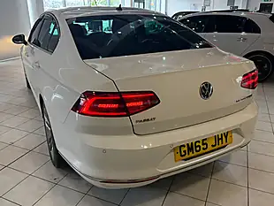 Used 2015 Volkswagen Passat Bluemotion Tech GT White - Interior and Exterior details 5