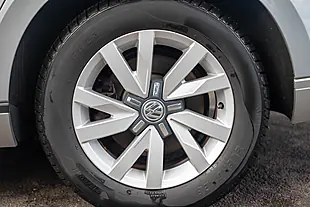 Used 2015 Volkswagen Passat Bluemotion Tech S Reflex Silver - Interior and Exterior details 11