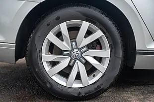 Used 2015 Volkswagen Passat Bluemotion Tech S Reflex Silver - Interior and Exterior details 12