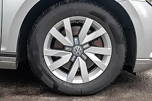 Used 2015 Volkswagen Passat Bluemotion Tech S Reflex Silver - Interior and Exterior details 9