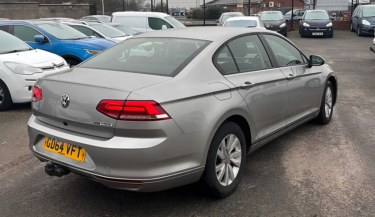 Used 2015 Volkswagen Passat Bluemotion Tech S Silver - Interior and Exterior details 3