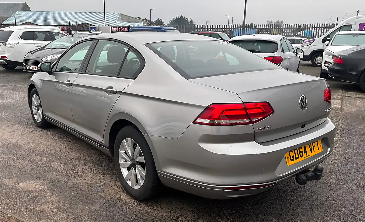 Used 2015 Volkswagen Passat Bluemotion Tech S Silver - Interior and Exterior details 6