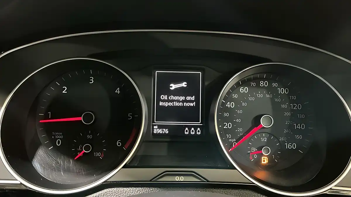 Used 2015 Volkswagen Passat Bluemotion Tech Se Black - Interior and Exterior details 11
