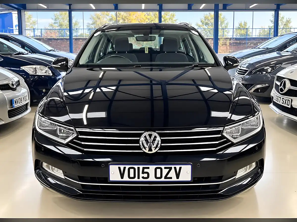 Used 2015 Volkswagen Passat Bluemotion Tech Se Black - Interior and Exterior details 2
