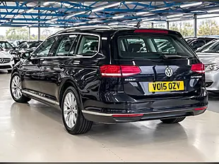 Used 2015 Volkswagen Passat Bluemotion Tech Se Black - Interior and Exterior details 9