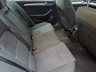 Used 2015 Volkswagen Passat Bluemotion Tech Se Silver - Interior and Exterior details 16