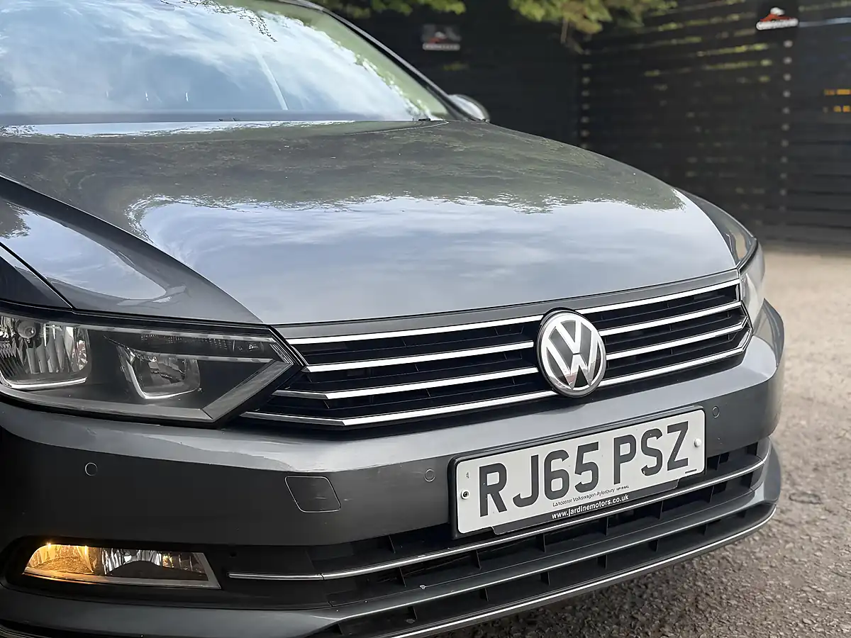 Used 2015 Volkswagen Passat GT Grey - Interior and Exterior details 10