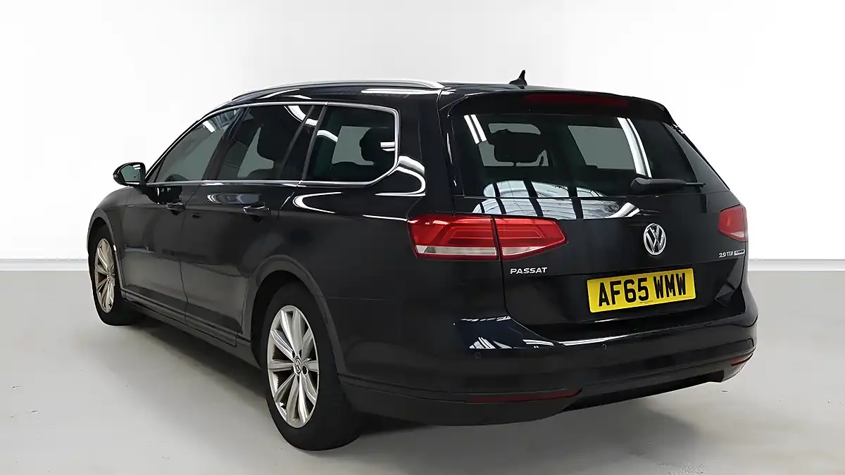 Used 2015 Volkswagen Passat Se Business Black - Interior and Exterior details 3