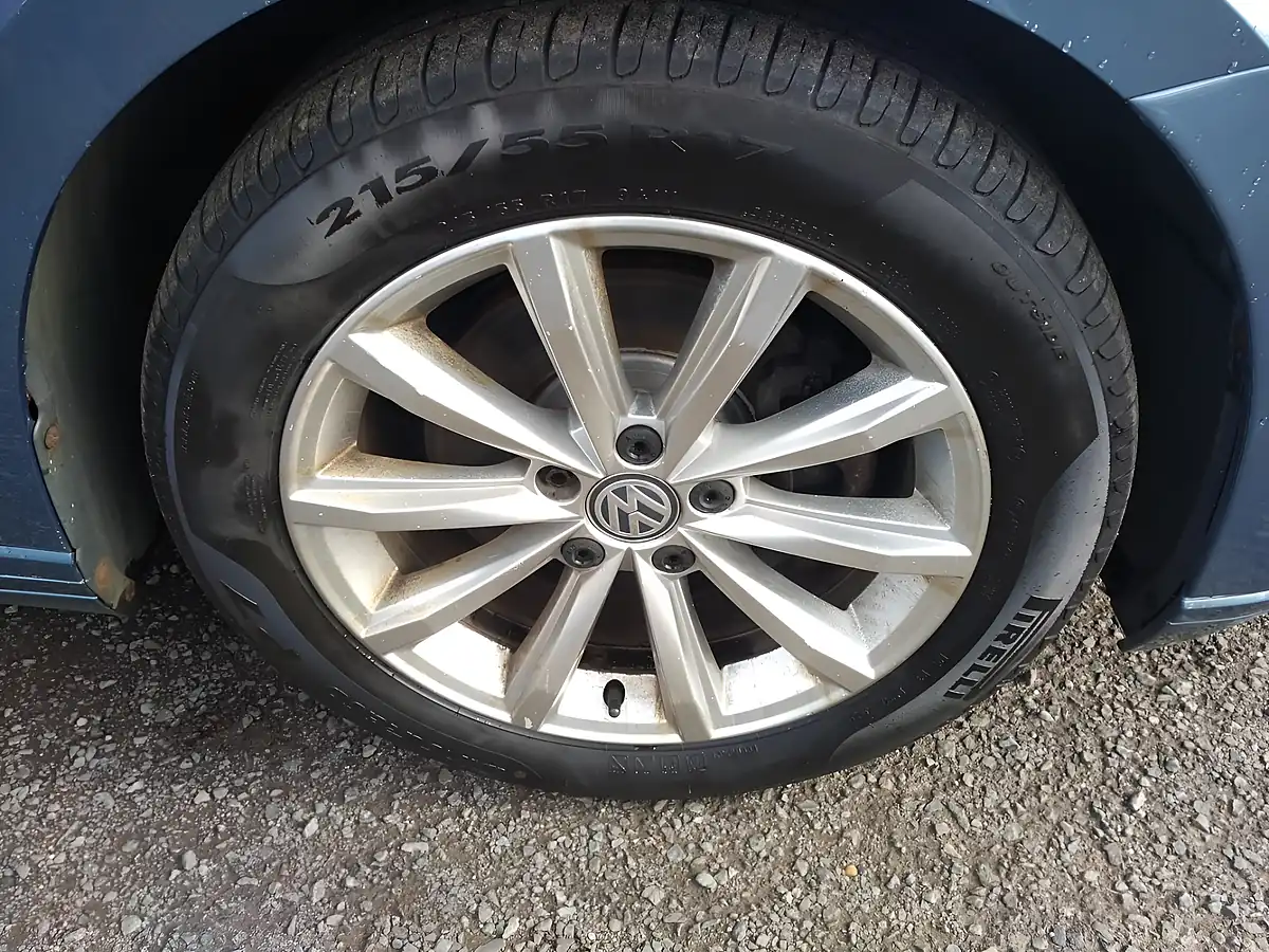 Used 2015 Volkswagen Passat Se Business Blue - Interior and Exterior details 11