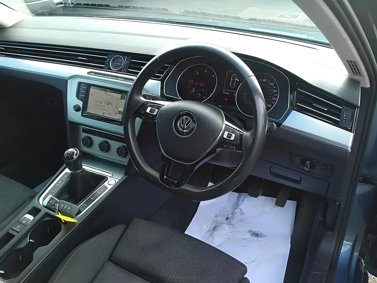 Used 2015 Volkswagen Passat Se Business Blue - Interior and Exterior details 12