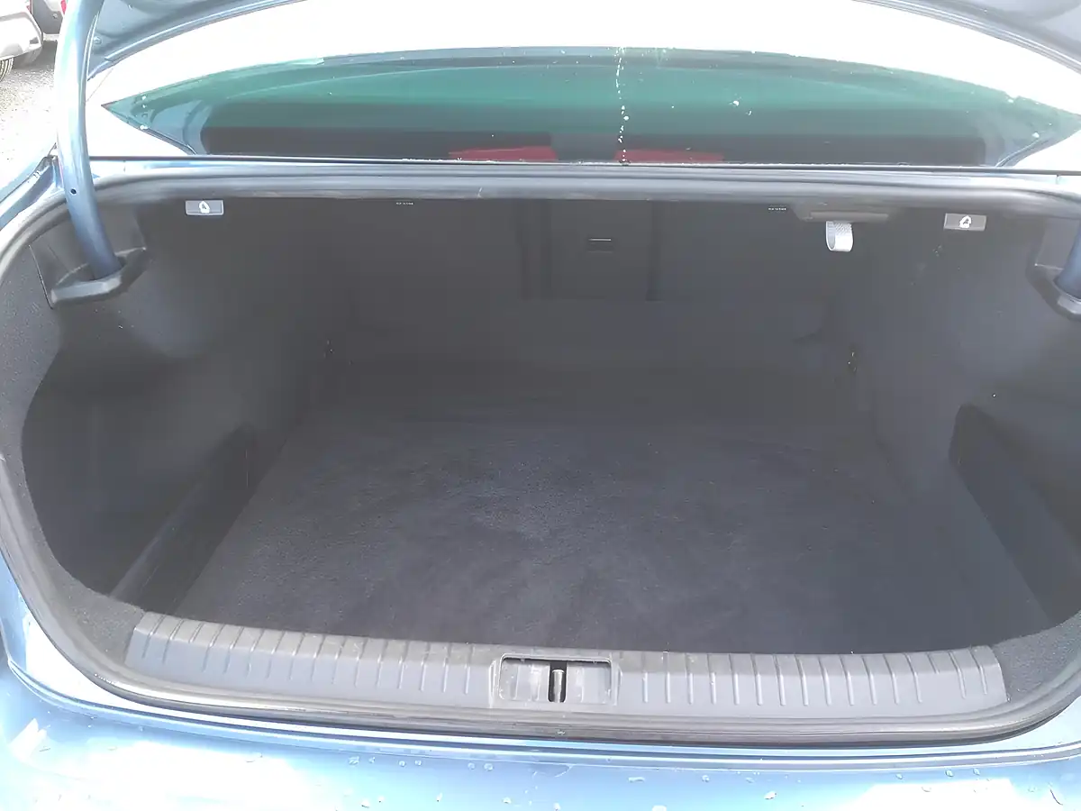 Used 2015 Volkswagen Passat Se Business Blue - Interior and Exterior details 17