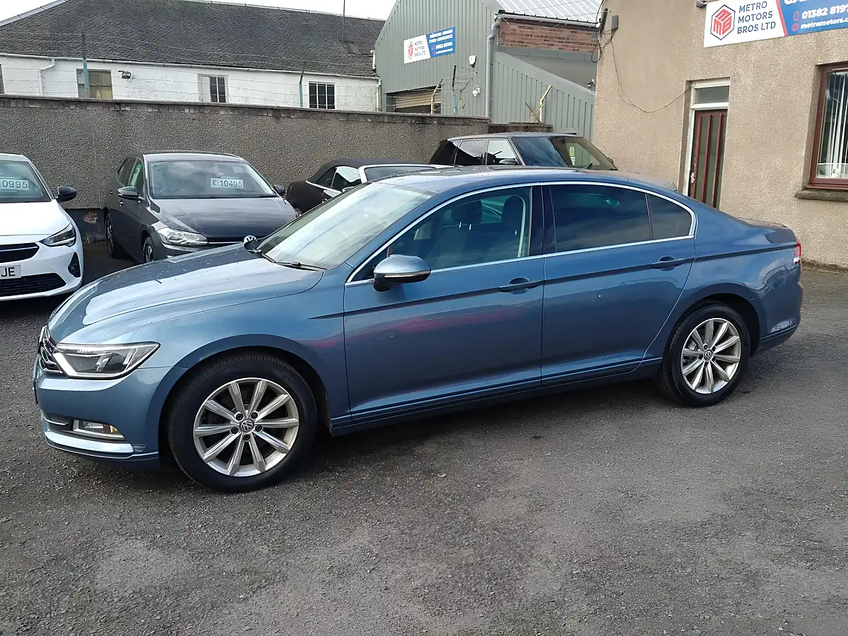 Used 2015 Volkswagen Passat Se Business Blue - Interior and Exterior details 2