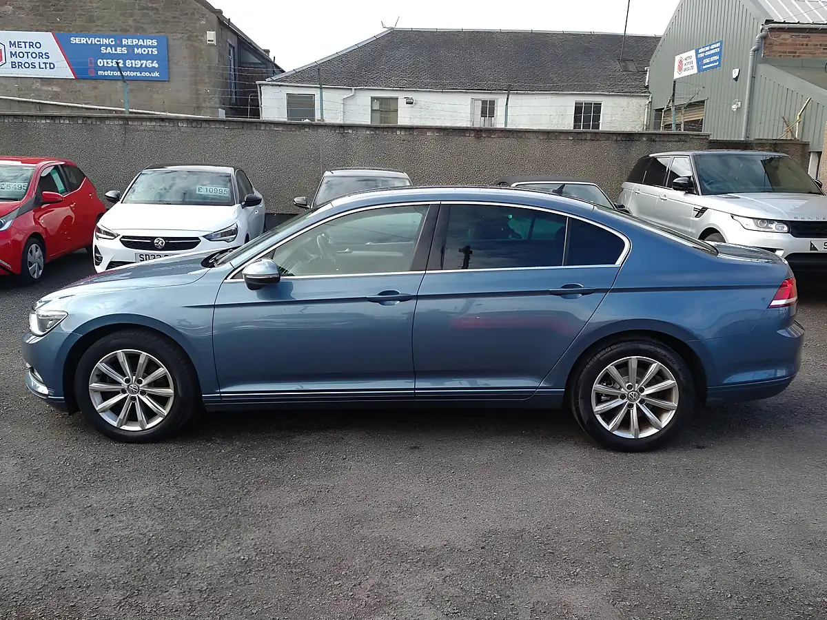Used 2015 Volkswagen Passat Se Business Blue - Interior and Exterior details 3