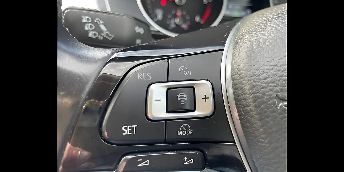 Used 2015 Volkswagen Passat Se Business Blue - Interior and Exterior details 19