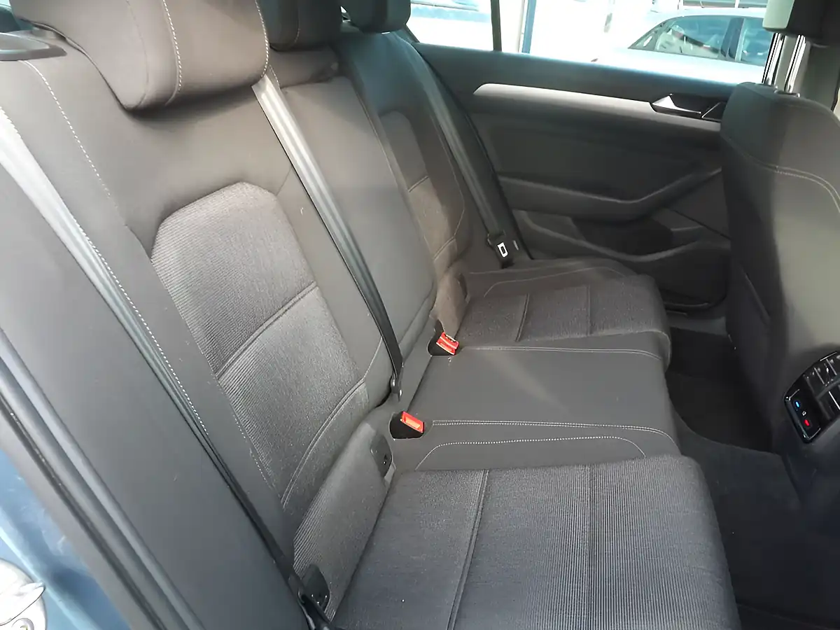 Used 2015 Volkswagen Passat Se Business Blue - Interior and Exterior details 10