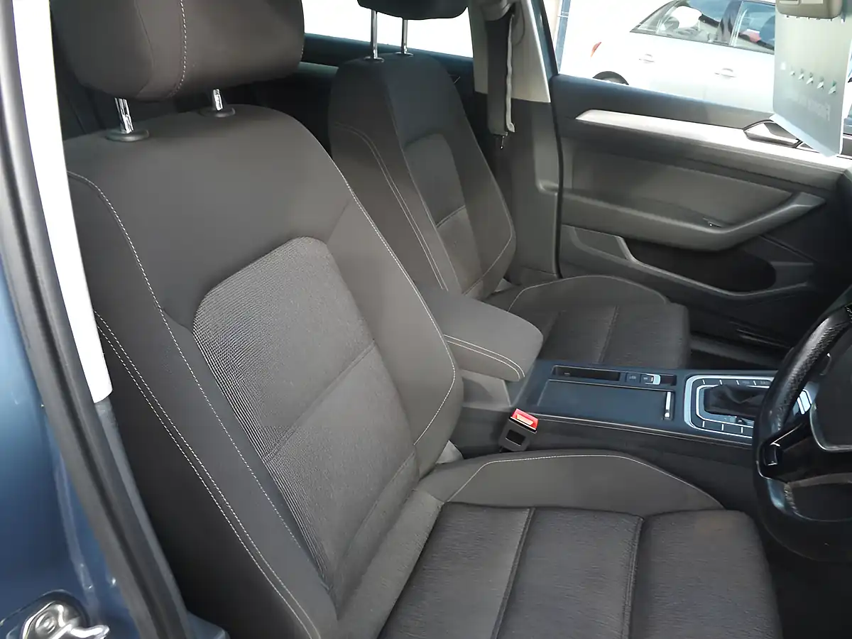 Used 2015 Volkswagen Passat Se Business Blue - Interior and Exterior details 11