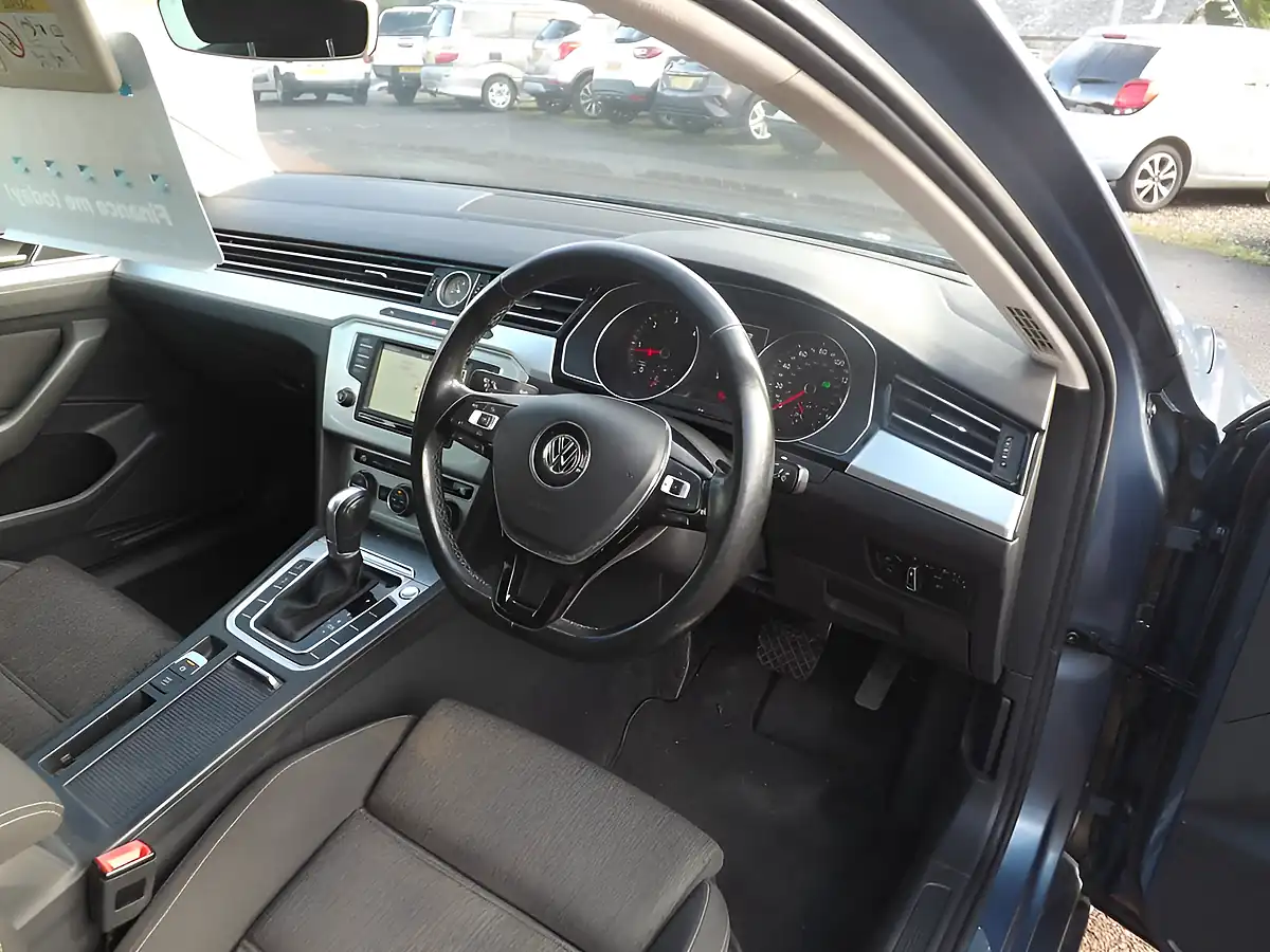 Used 2015 Volkswagen Passat Se Business Blue - Interior and Exterior details 12