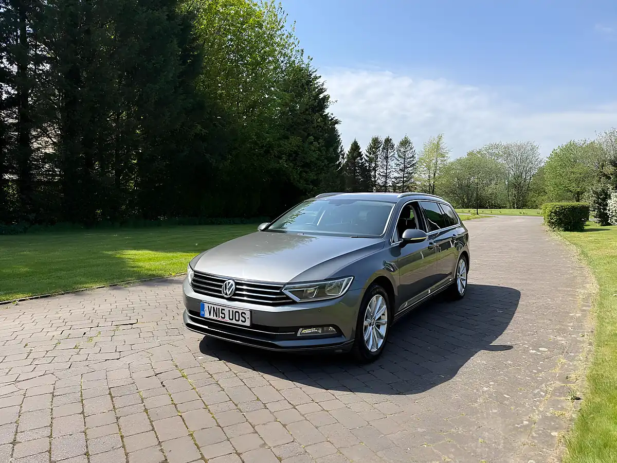 Used 2015 Volkswagen Passat Se Business Grey - Interior and Exterior details 8