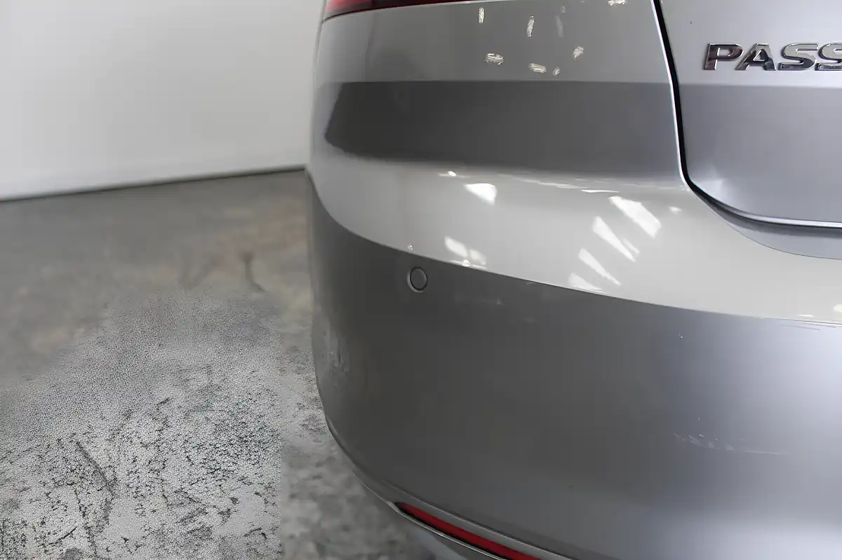 Used 2015 Volkswagen Passat Se Business Silver - Interior and Exterior details 12