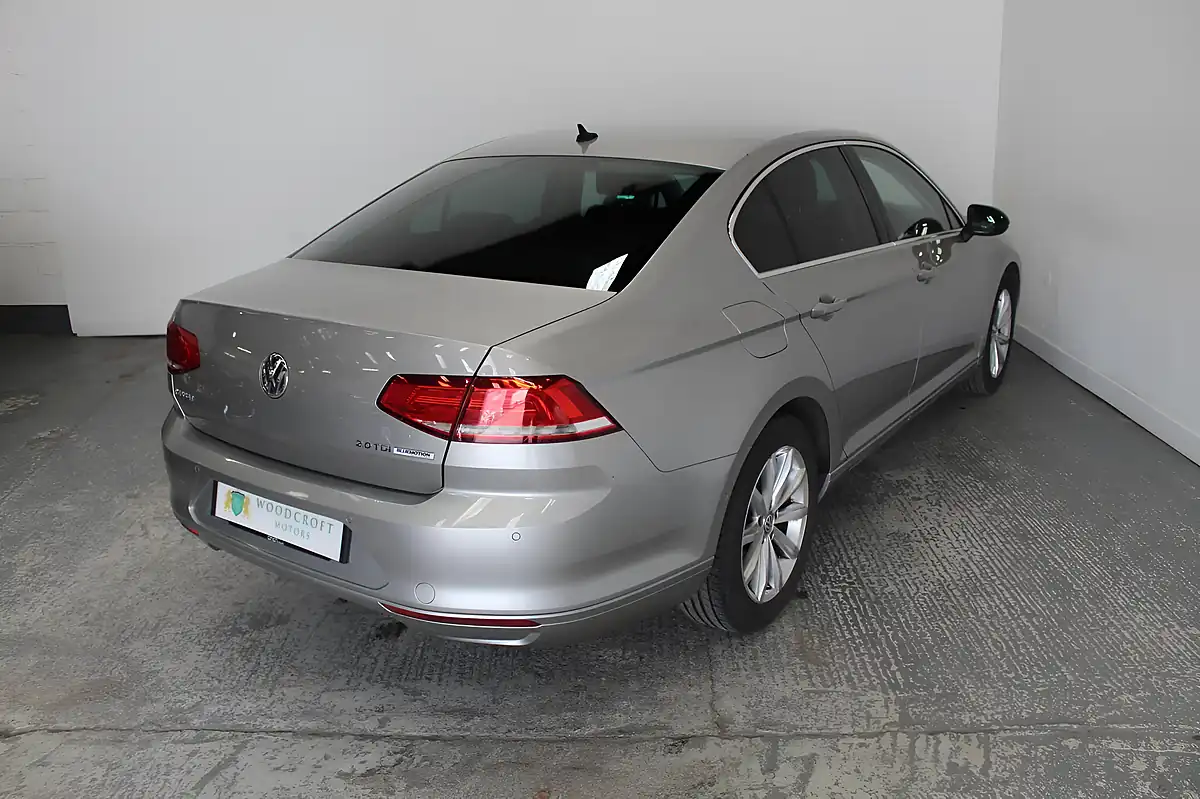 Used 2015 Volkswagen Passat Se Business Silver - Interior and Exterior details 6